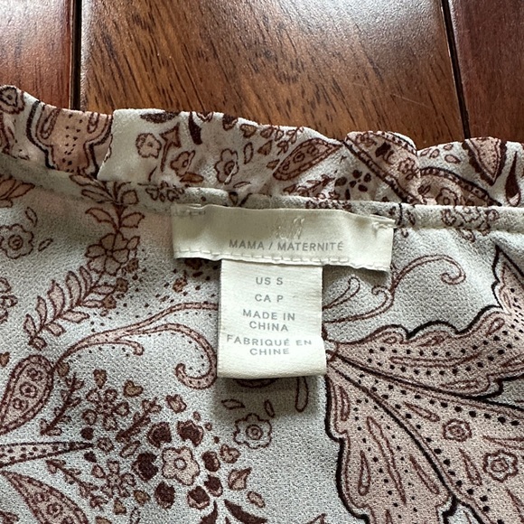 H&M Mama boho paisley cream tan brown sheer pretty maternity top blouse size S - Picture 3 of 6